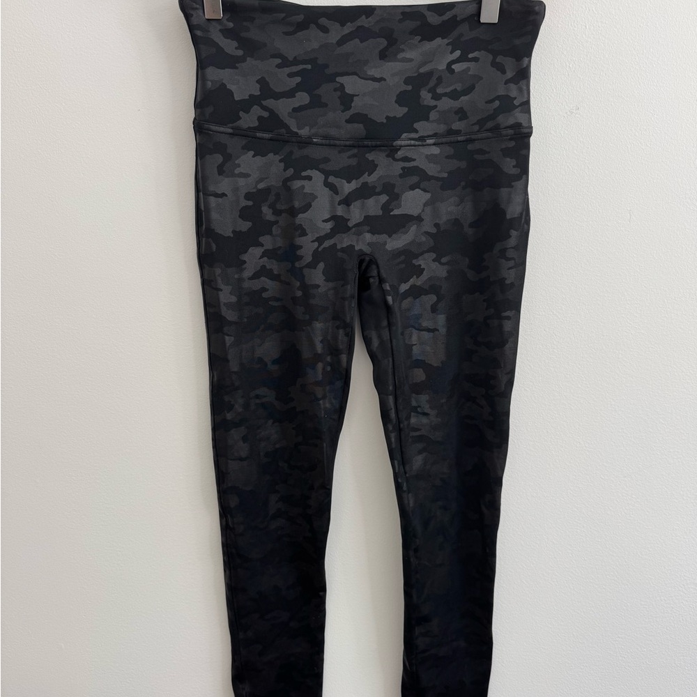 SPANX Dark Camouflage Leggings